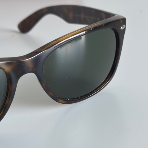 Ray-Ban Tortoise Shell Sunglasses RB 2132 NEW WAYFARER 902 58/18 145 3N - Picture 6 of 9